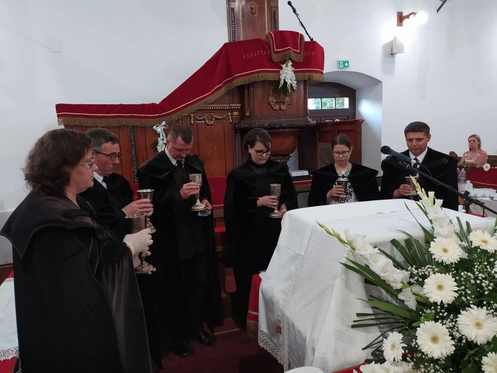 Konfirmációi Istentisztelet 15